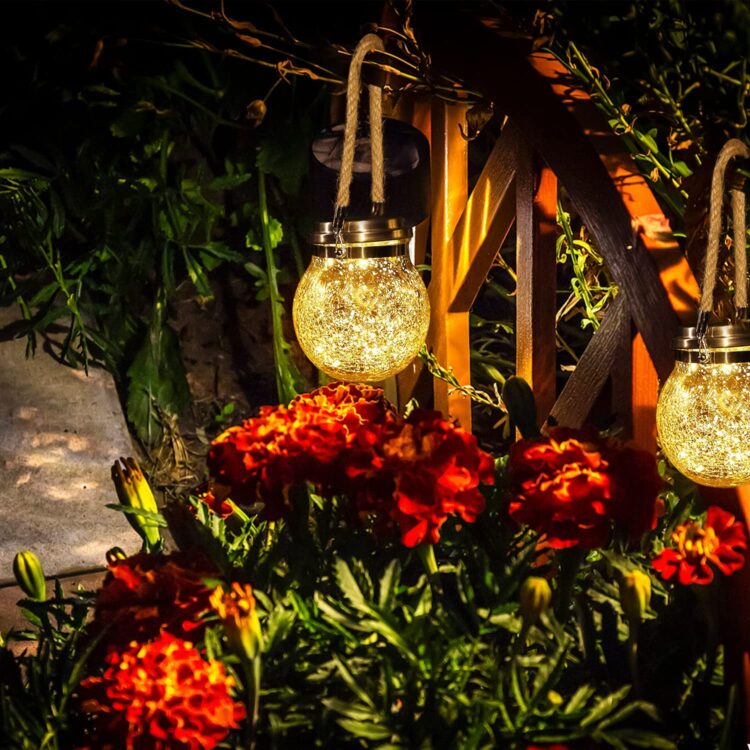 Iluminar - Farolas de exterior y difusores con efecto para exterior. #patio  #garden #backyard #light #luz #led #iluminacion #iluminar #luminaria  #decoracion #decorating #style #stylish #rosario